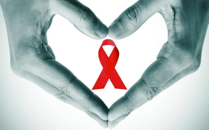 5 increíbles hombres GAYS con VIH