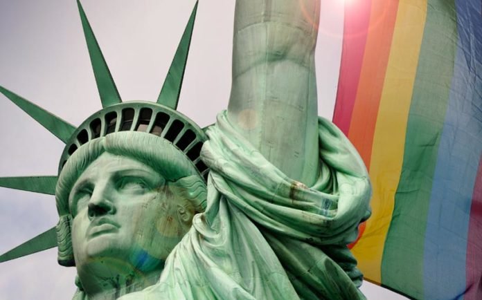 Es-la-Estatua-de-la-Libertad-un-hombre-o-una-mujer