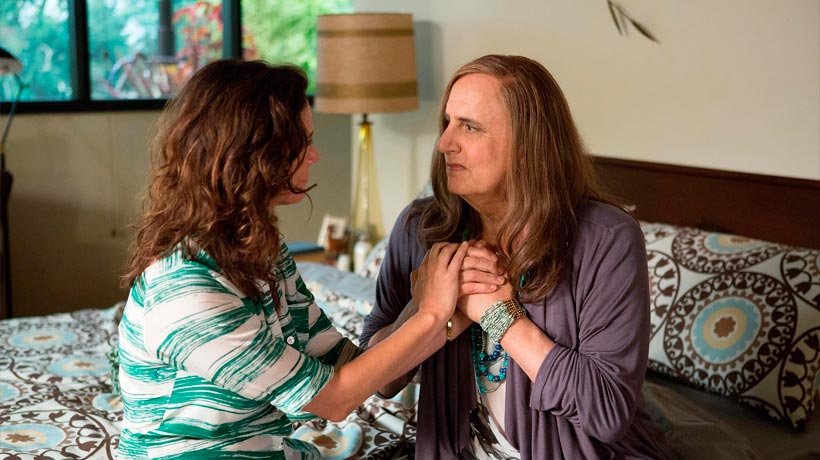 Jeffrey Tambor tiene el reto de interpretar a Morty. / Foto: mixologia.mx