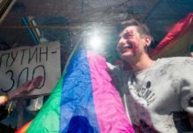 Activistas contra la persecución de homosexuales en Chechenia