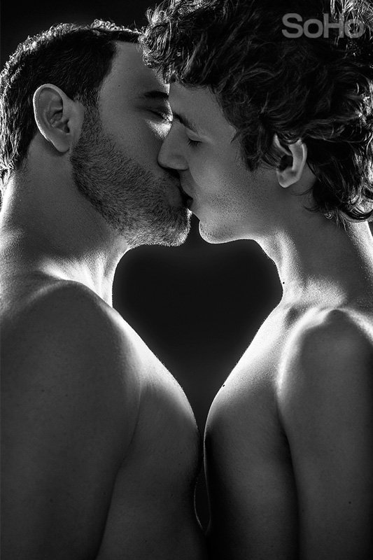 Portada gay en revista SoHo, Revista SoHo demuestra que el amor no tiene g&eacute;nero, El Poblado en Historias