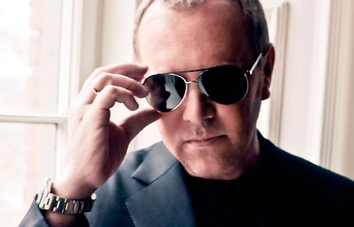 Los 15 homosexuales que más influyen en el mundo, Los 15 homosexuales que más influyen en el mundo, El Poblado en Historias