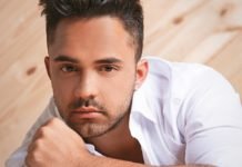 Pedro Santos repite en Jet-Set revelando lo bueno y lo mano de salir del closet