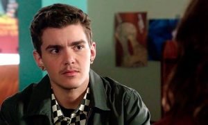 Netflix, Personajes trans que encontrar&aacute;s en series de Netflix, El Poblado en Historias