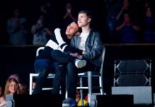 Demi Lovato compromete una pareja gay en medio de su concierto