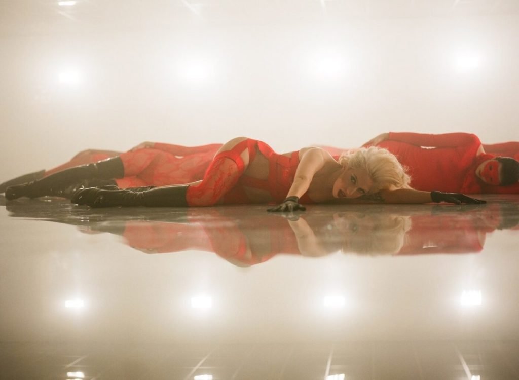 Bad Romance como el mejor video, Bad Romance es el mejor video del siglo XXI, El Poblado en Historias