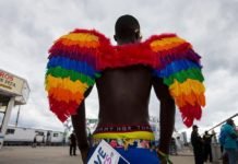 Por buscar asilo en Europa, hombre gay nigeriano terminó en Rusia