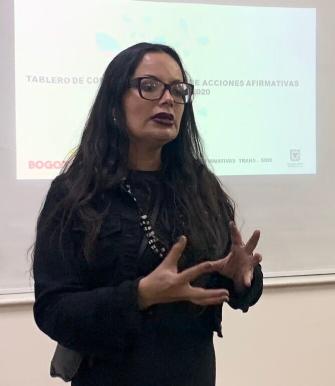 Casa LGBTI, LA CASA LGBTI: Un proyecto insignia en constante riesgo, El Poblado en Historias