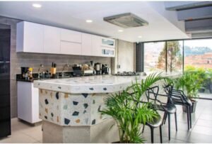 Medellín, Inverso: la mágica experiencia de coliving en el corazón de Medellín, El Poblado en Historias