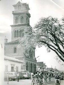 , Un viaje en el tiempo por El Poblado, El Poblado en Historias