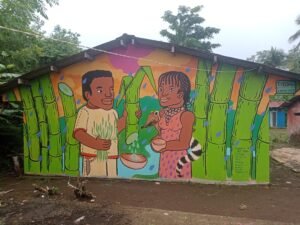 Titania, Titania: una artista a gran escala, El Poblado en Historias